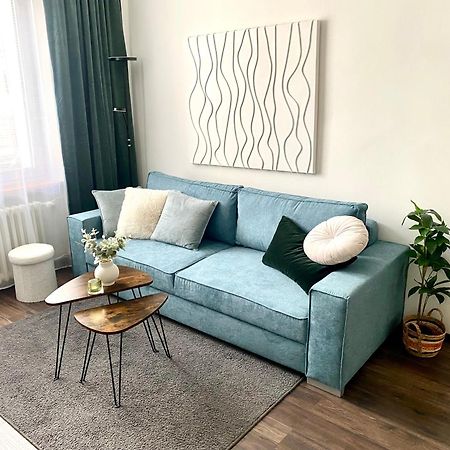 James Dean Apartment - Next To Nivy Bus Station & Mall 브라티슬라바 외부 사진