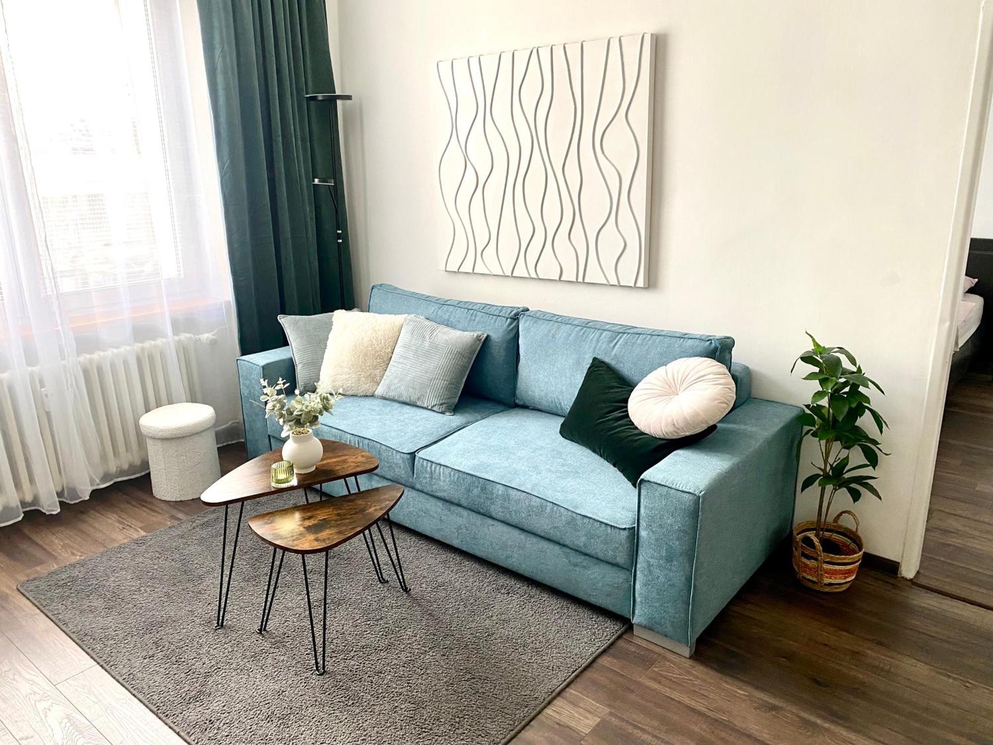 James Dean Apartment - Next To Nivy Bus Station & Mall 브라티슬라바 외부 사진